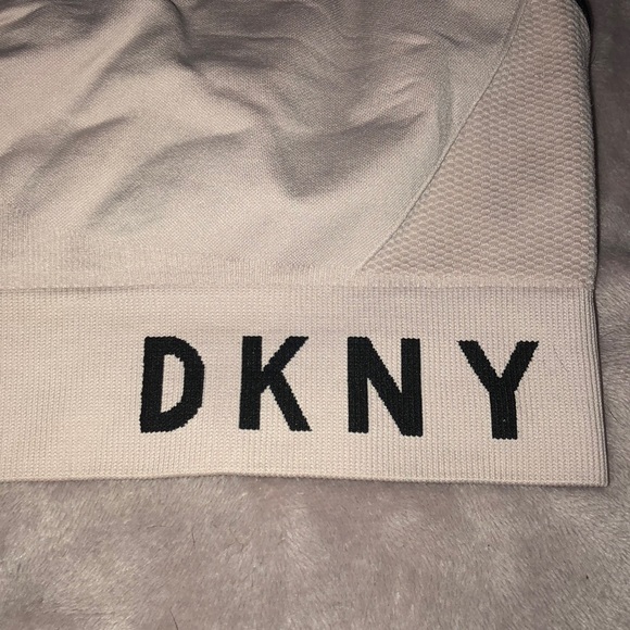 DKNY Sports Bra Medium Support - Picture 2 of 3